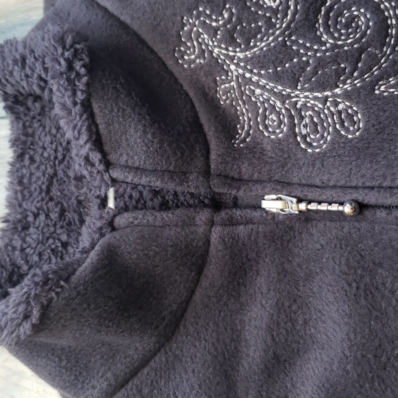 Croft & Barrow Gray Vest! - Picture 12 of 12